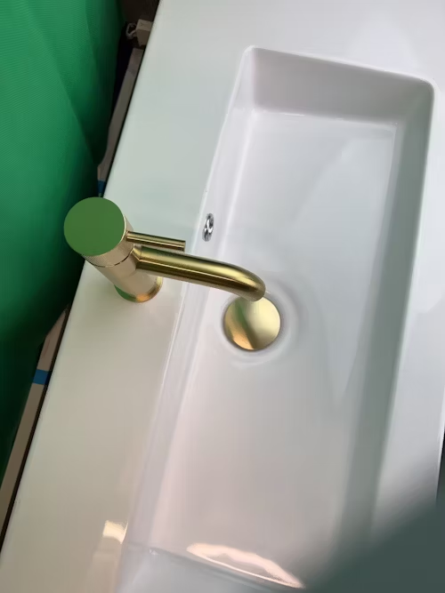 Brass Bathroom Fixtures